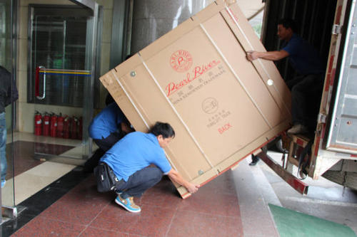 景谷钢琴贵重工艺品无忧运